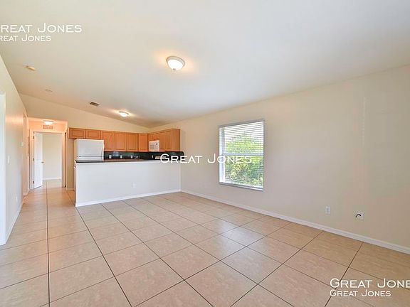 2nd image of 4804/4806 24th St SW