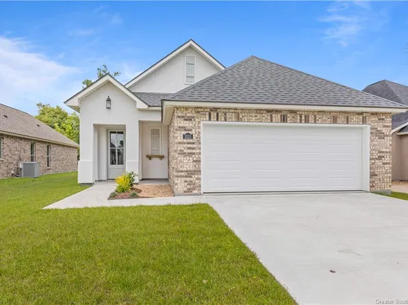 1015 Michelle Dr, Sulphur, LA 70663