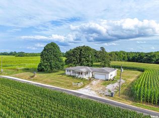 10975 Colbrook Rd, Carlinville, IL 62626