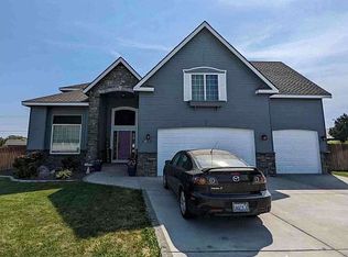 2805 W 36th Ct, Kennewick, WA 99337