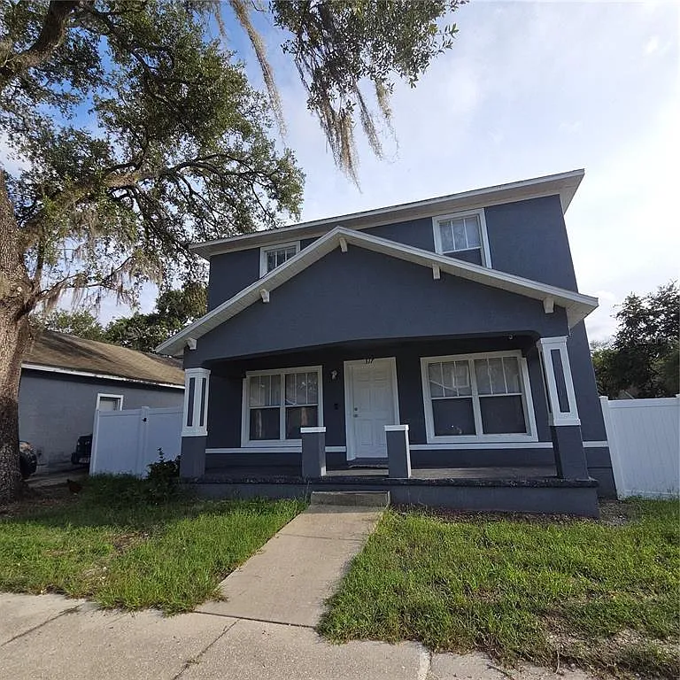 5 bed, 3.0 bath, 1624 sqft, $2,900 — Photo 2