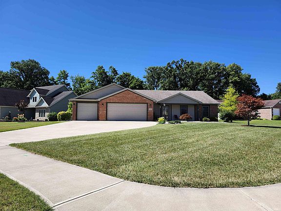2nd image of 1135 W Fawn Ct