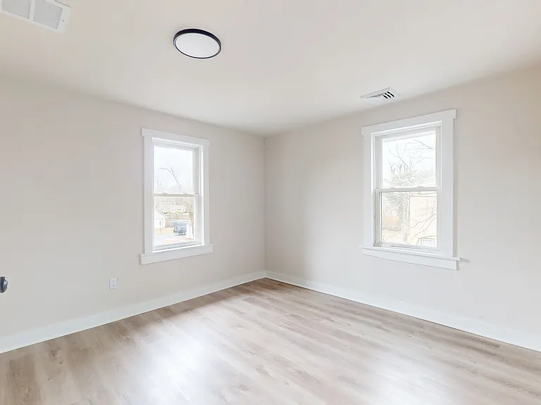 200 Saint Louis Ave #202 — Photo 9