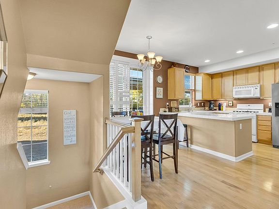 2nd image of 6550 Hearthstone Cir APT 1015
