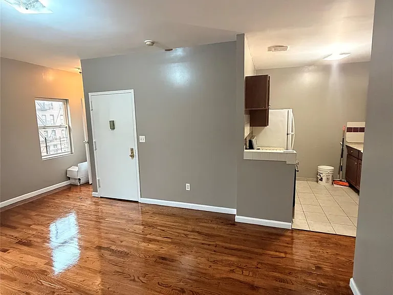 613 Southern Blvd #3 — Photo 1