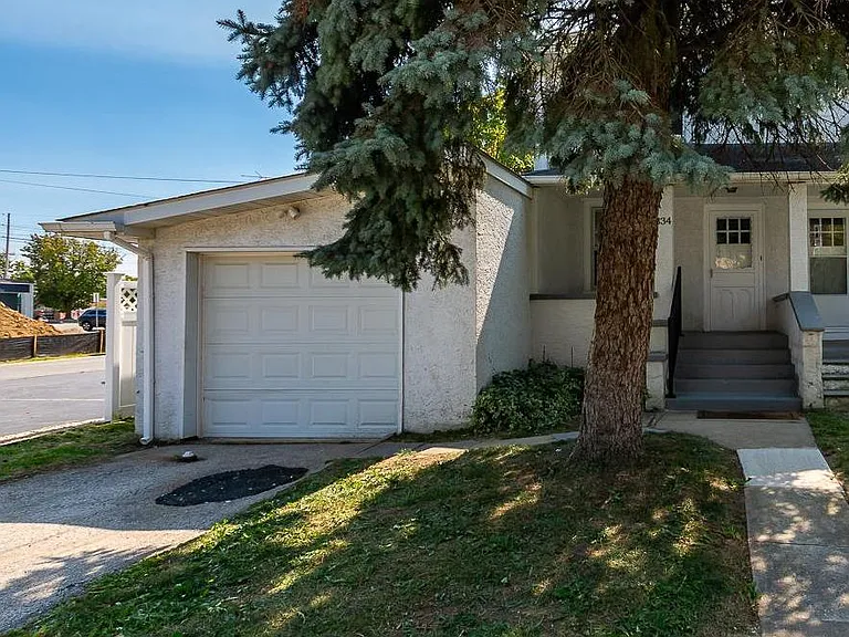 334 E Conestoga Rd — Photo 1