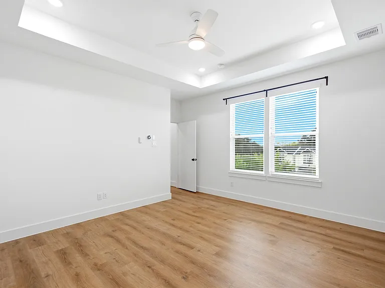 1307 Bayou St #B — Photo 19