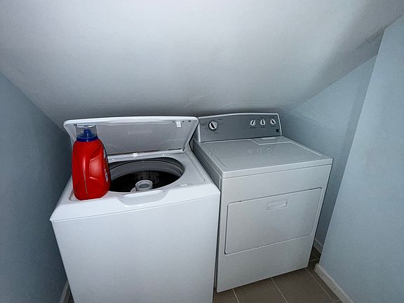 3rd image of 4369 Matson Ave #2