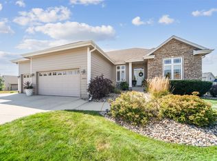3505 NW Singing Hill Cir, Ankeny, IA 50023