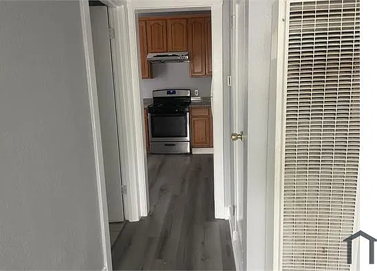 1 bed, 400 sqft, $1,650 — Photo 4