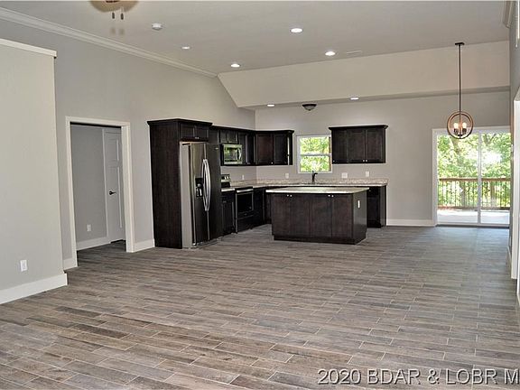 2nd image of 883 Grand Point Blvd