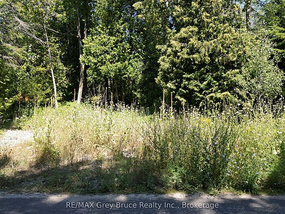 2nd image of 55 Whippoorwill Rd