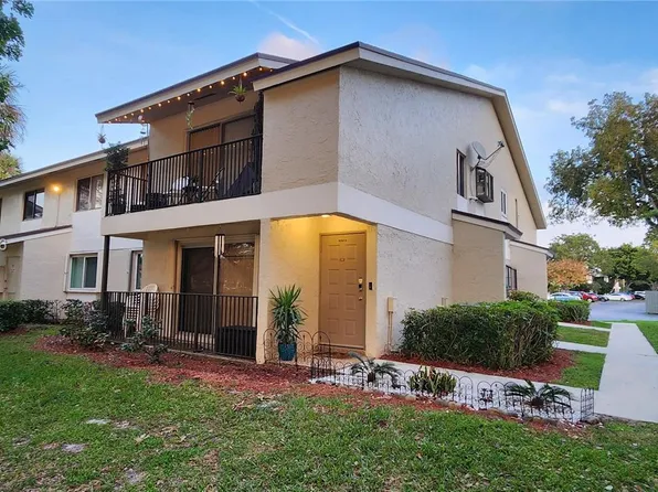 111 Gardens Dr APT 203, Pompano Beach, FL 33069