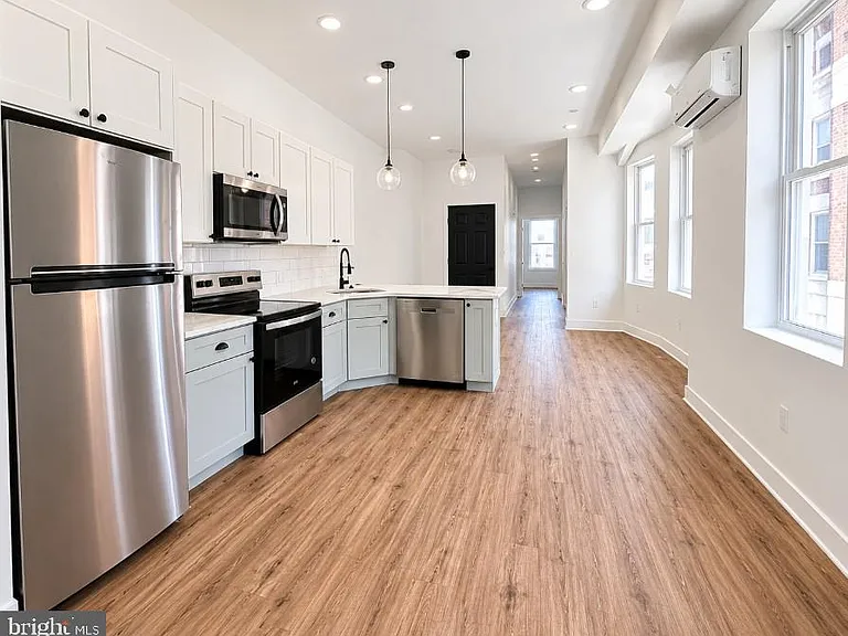 1240 W Allegheny Ave #1 — Photo 1