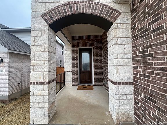 3rd image of 540 Possumhaw Ln