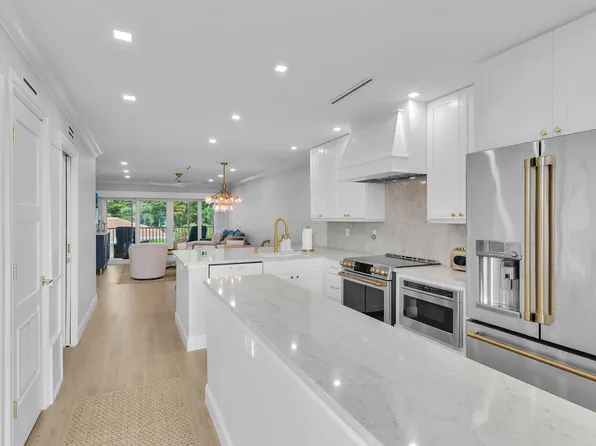 261 S Collier Blvd Unit 305, Marco Island, FL 34145