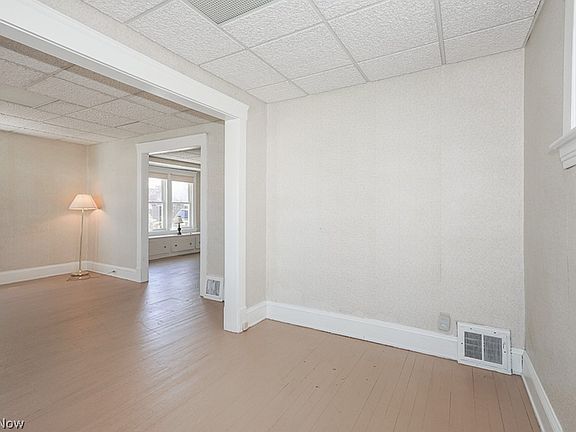 4th image of 4713 Ira Ave