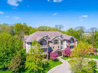 930 Foster Rd, Iowa City, IA 52245