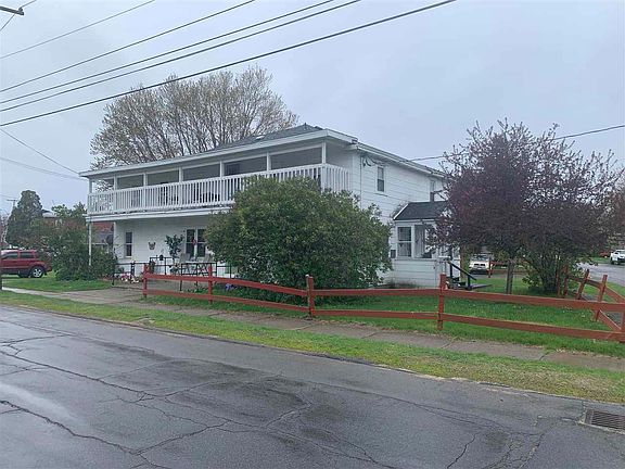 3rd image of 210 Center St