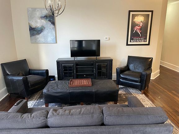 5th image of 3820 Arsenal St #1F