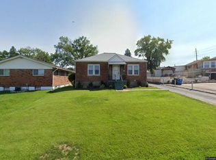 9530 Sterling Pl, Saint Louis, MO 63123