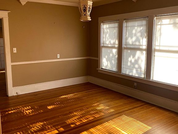 5th image of 517 W Fourth Plain Blvd #A