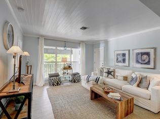 1025 Casuarina Rd, Delray Beach, FL 33483