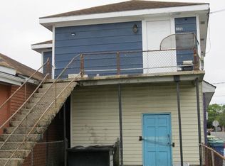 1132 Romain St #1/2, Gretna, LA 70053