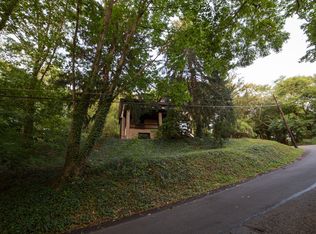 114 E Waldheim Rd, Pittsburgh, PA 15215