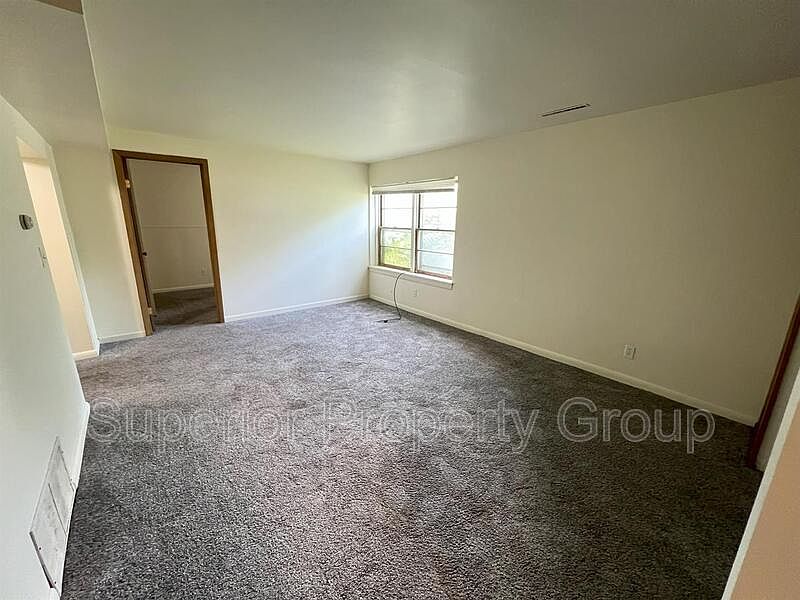 1st image of 933 Buena Vista Dr APT 1