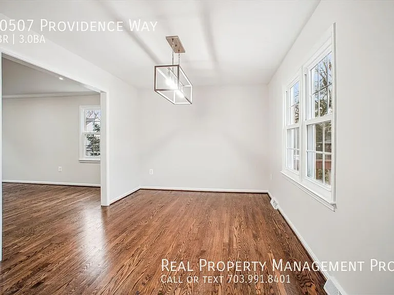 10507 Providence Way — Photo 9