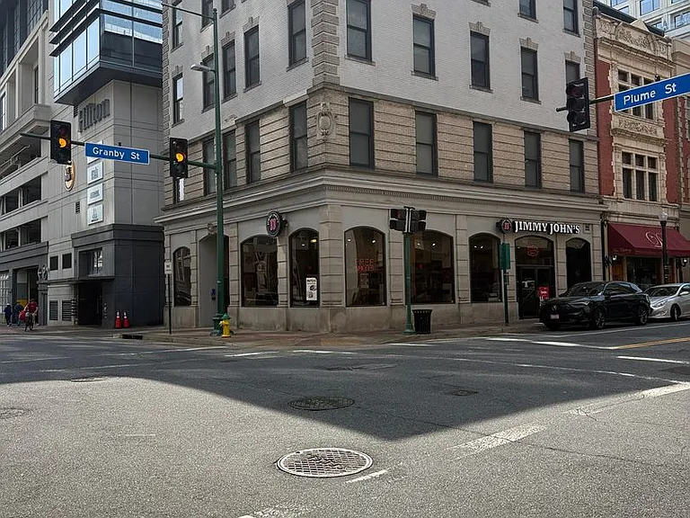 1 E Plume St — Photo 2