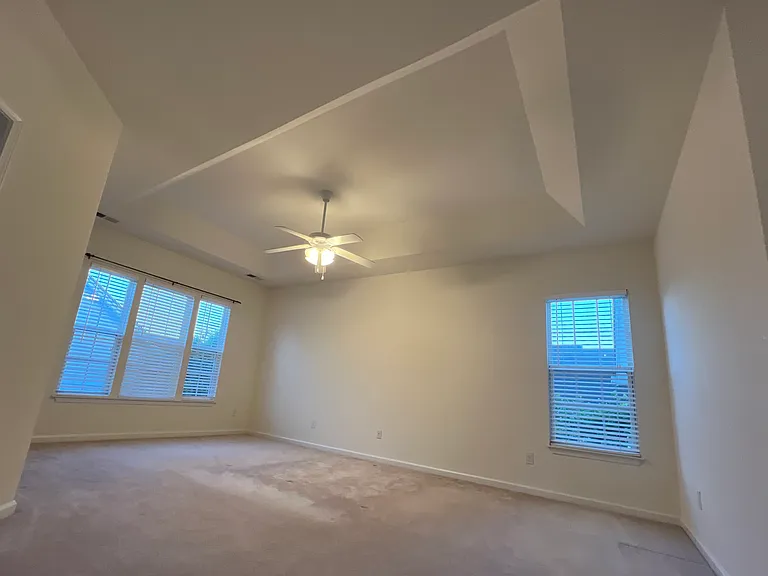 4 Creedmoor Dr — Photo 9