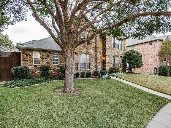 3rd image of 801 Ashwood Dr