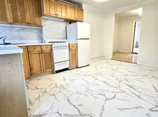 196 W 9th St #3, Brooklyn, NY 11231
