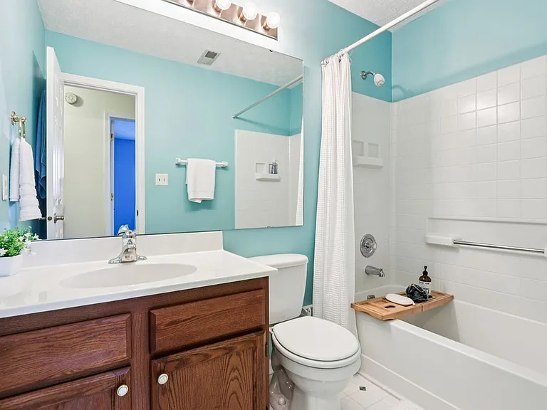 3122 Village Park North Dr — Photo 10