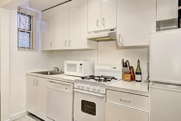 Rented by Argo Residential | media 3