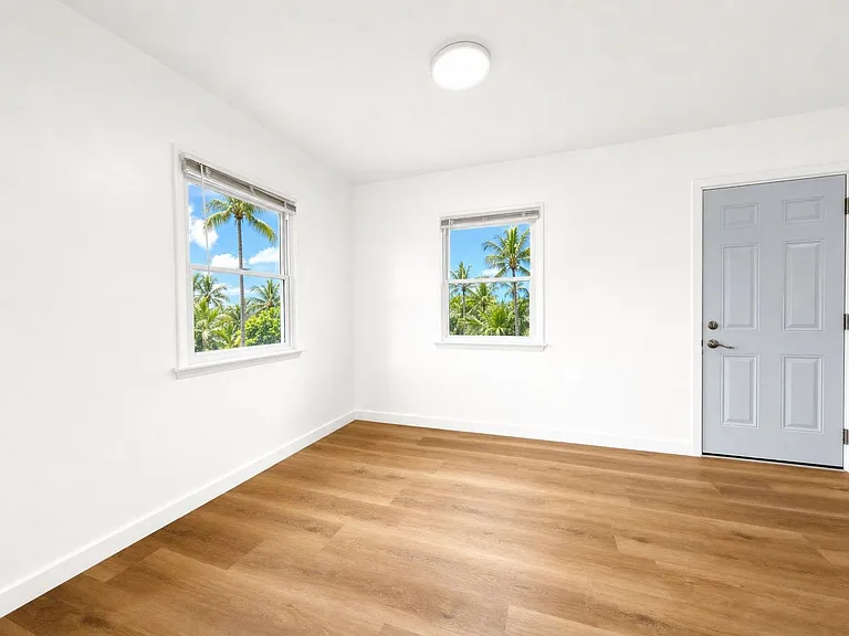 9132 Crenshaw Blvd #9132.5 — Photo 5