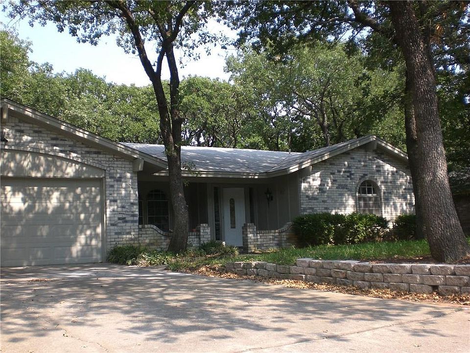 1st image of 2617 Tanglewood Dr