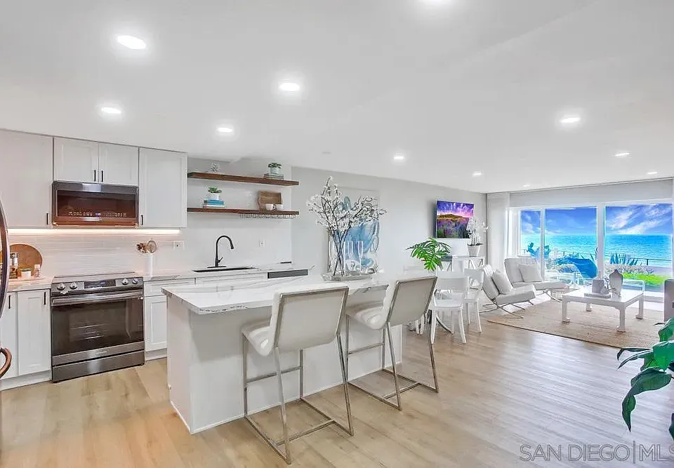 Course Views Icon Del Mar Beach Club - 829 Beach Front Dr Solana Beach CA | Zillow