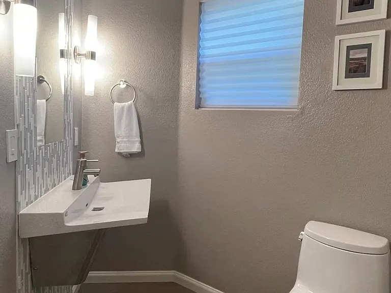 Guest bathroom on main living area