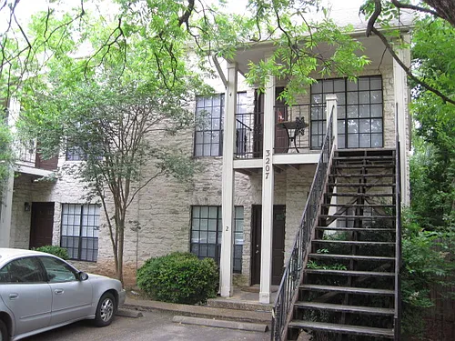 3207 Grooms St #2 Photo 1