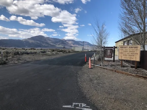 84 Stock Dr, Bridgeport, CA 93517