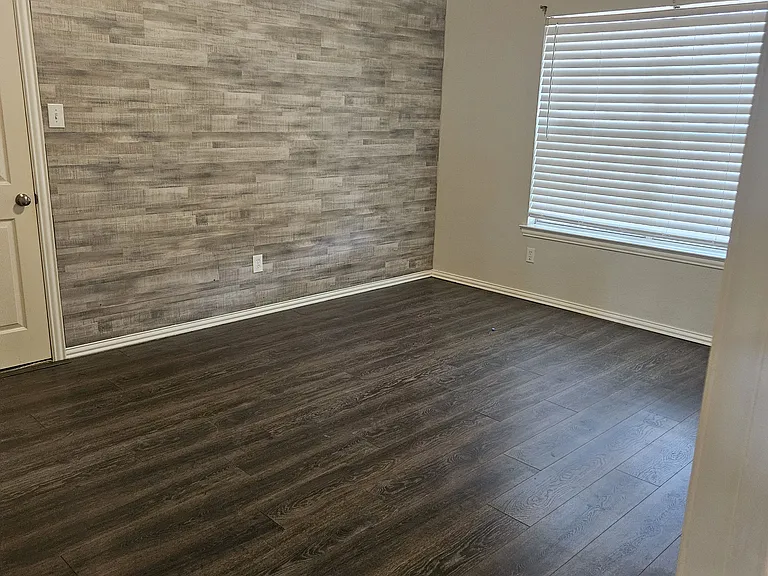 4522 Highlands Dr — Photo 6