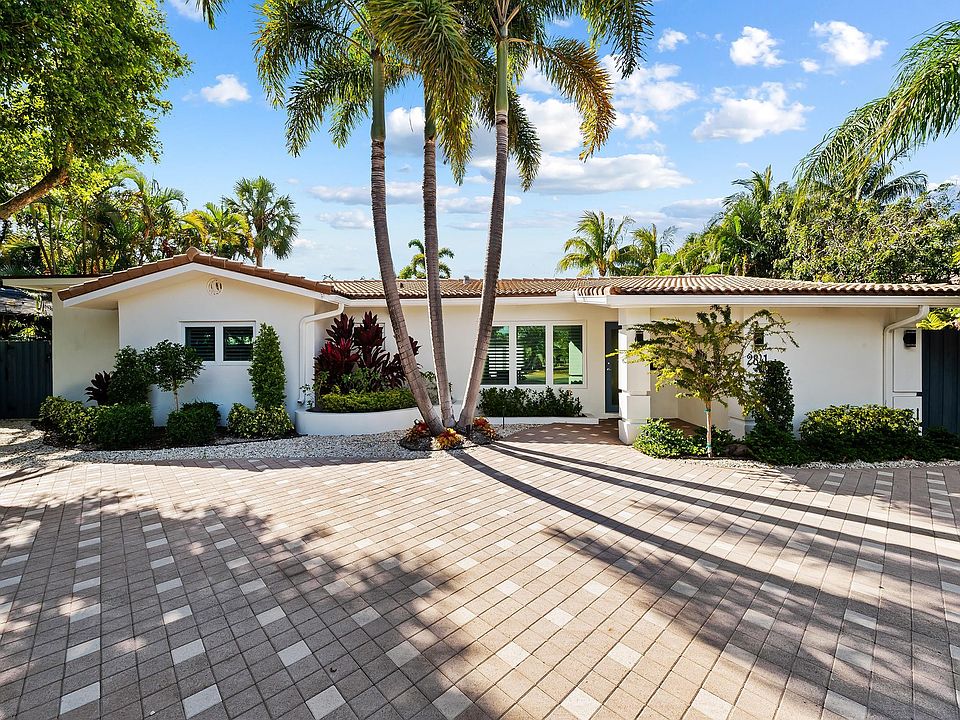 1st image of 2841 NE 14th Avenue