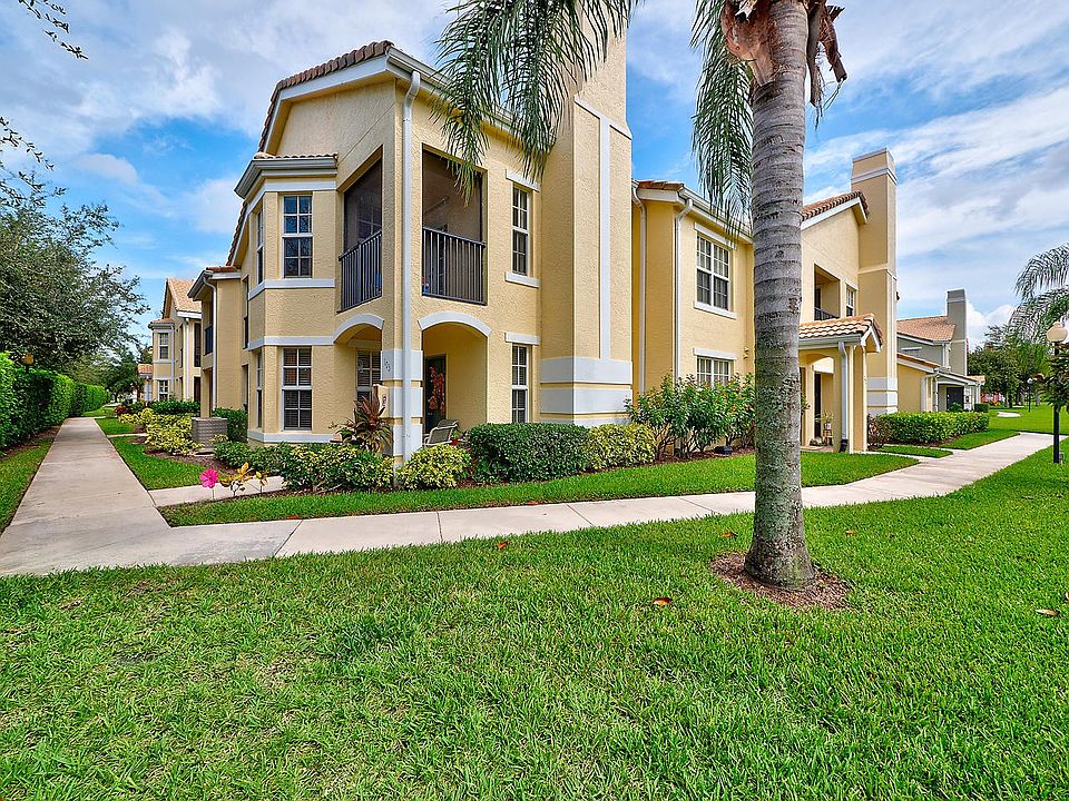 148 SW Peacock Blvd