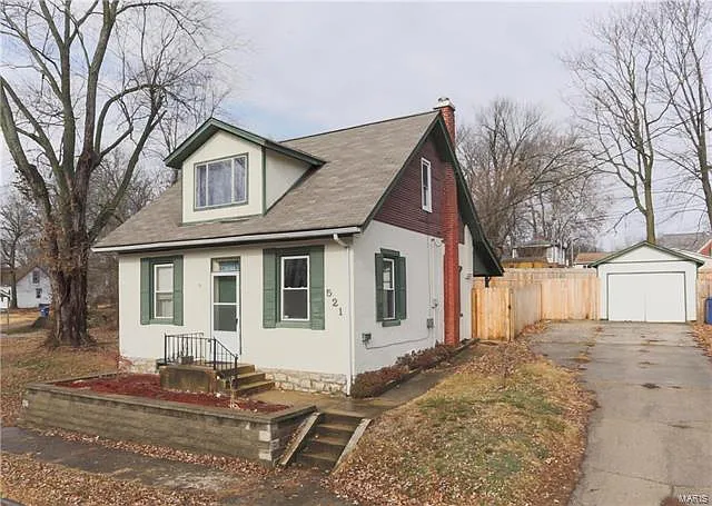 521 E McKinley St photo 1