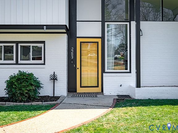 3rd image of 2203 Fon Du Lac Rd