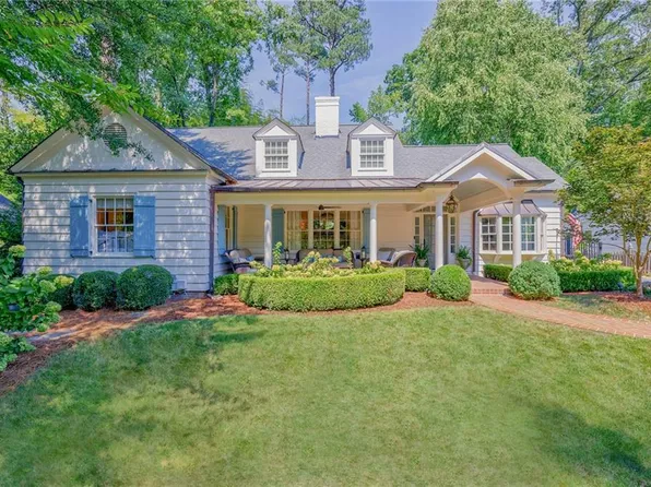 3955 Club Dr NE, Atlanta, GA 30319