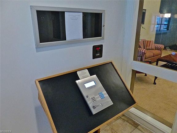 4th image of 19015 Van Aken Blvd APT 502
